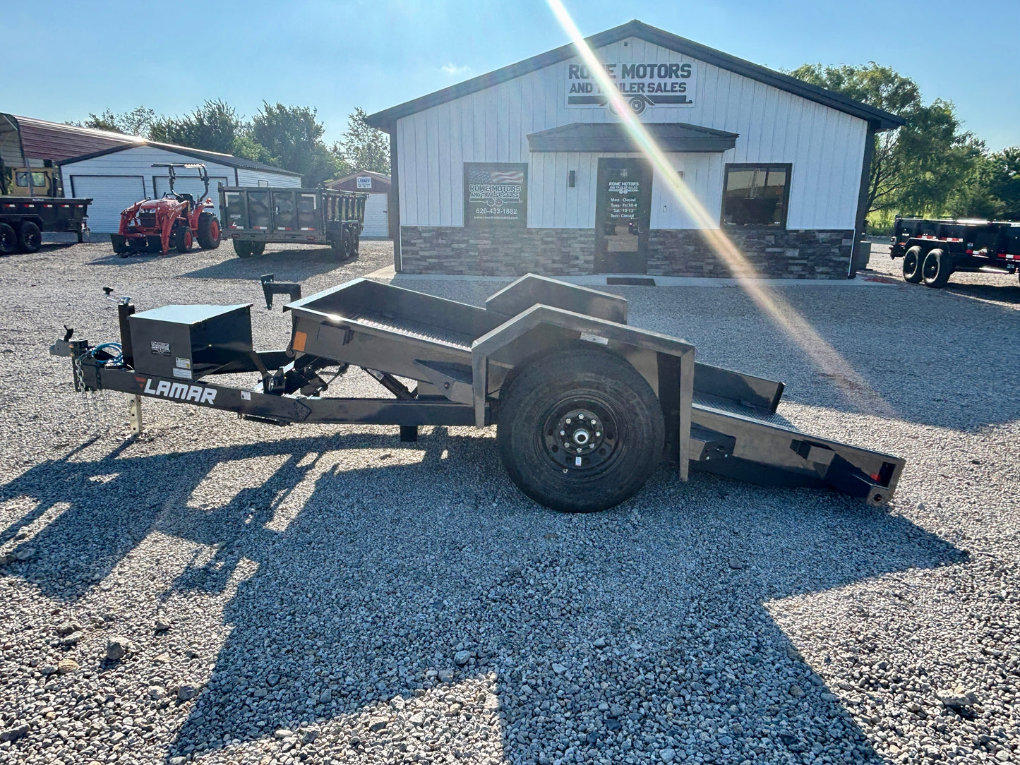 2026 Lamar 59" x 10' 7K Scissor Tilt Trailer