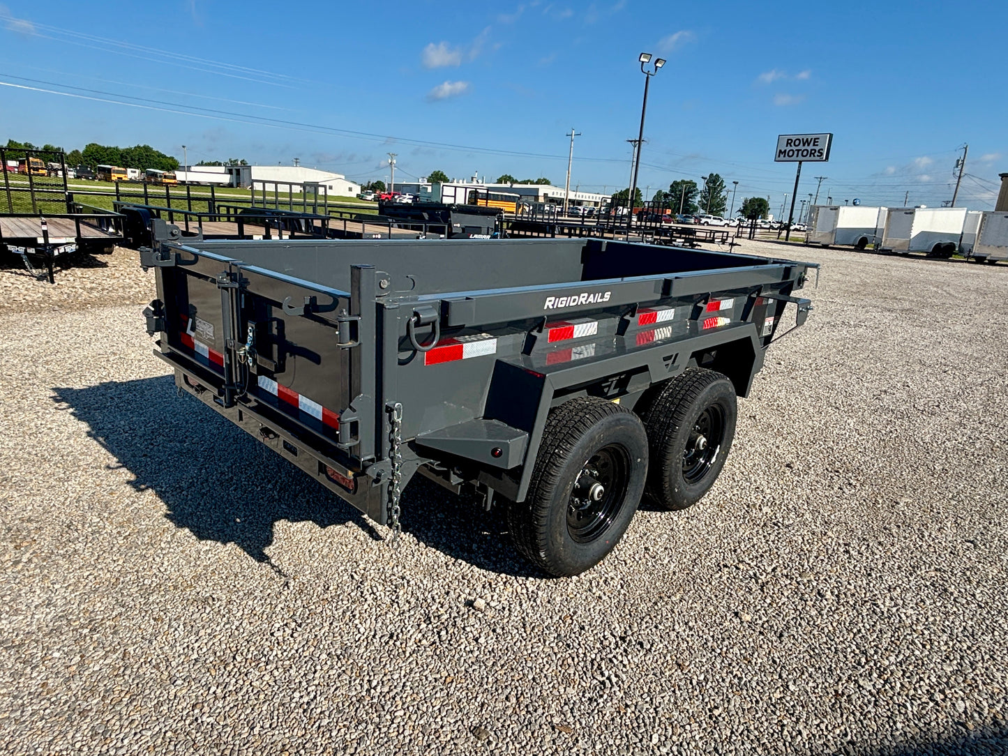 2026 Lamar 5'x 10' 10K Mini Dump Trailer With Spreader Gate