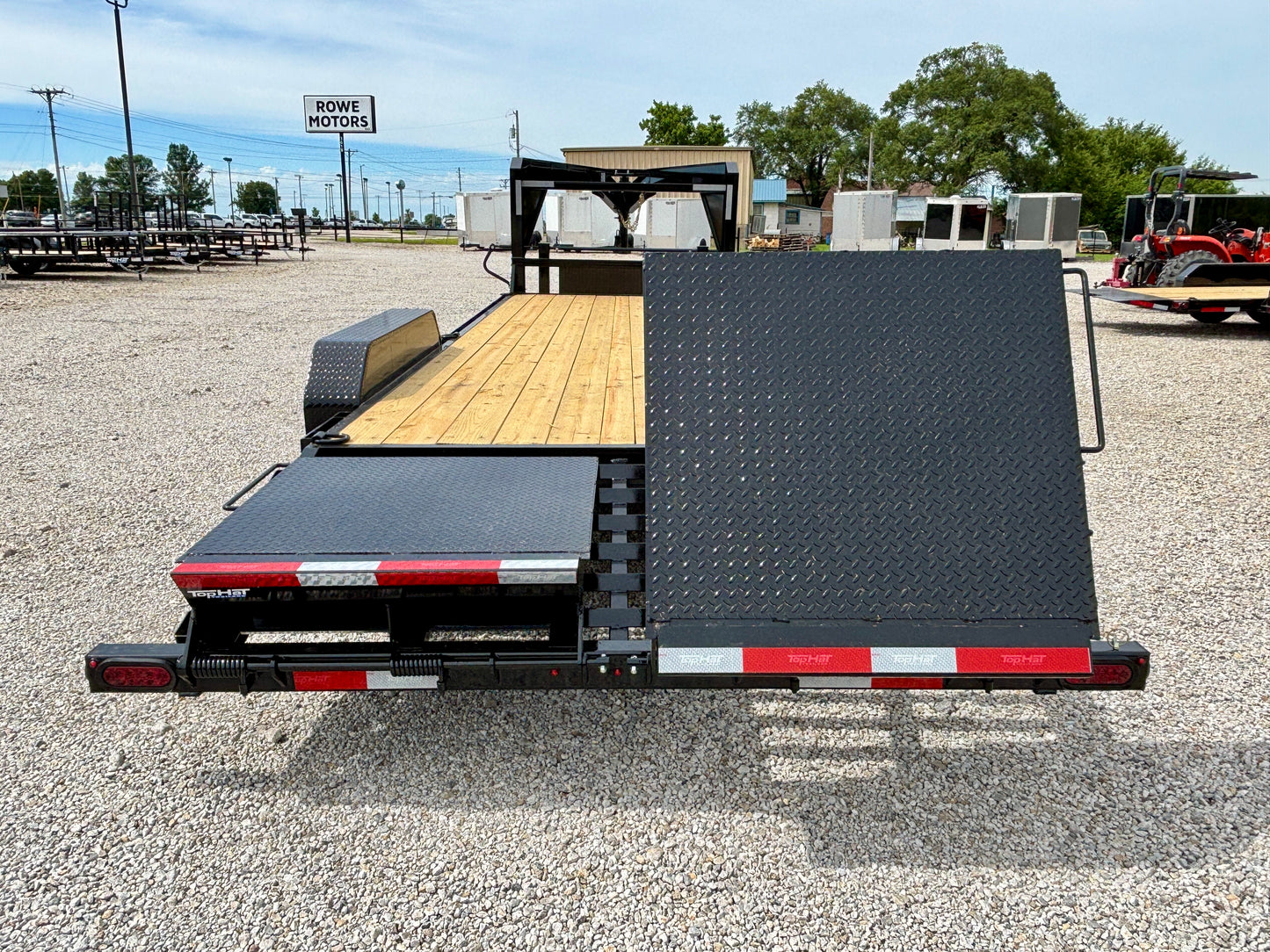 2026 Top Hat 24' 14K Gooseneck Equipment Trailer