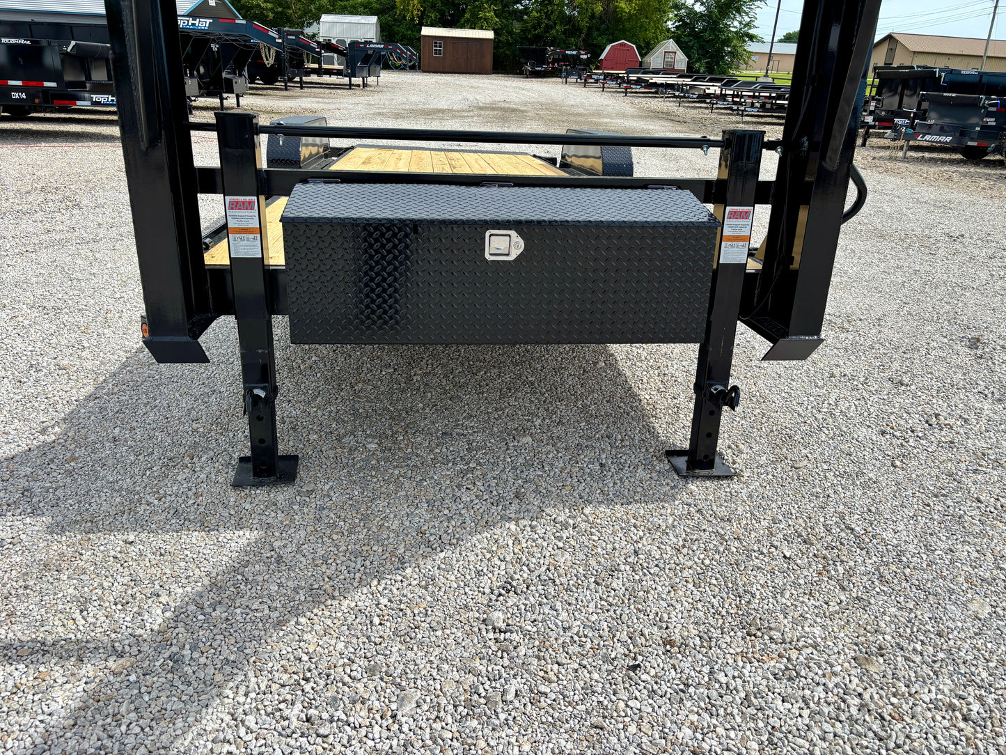 2026 Top Hat 22' 14K Gooseneck Tilt Trailer