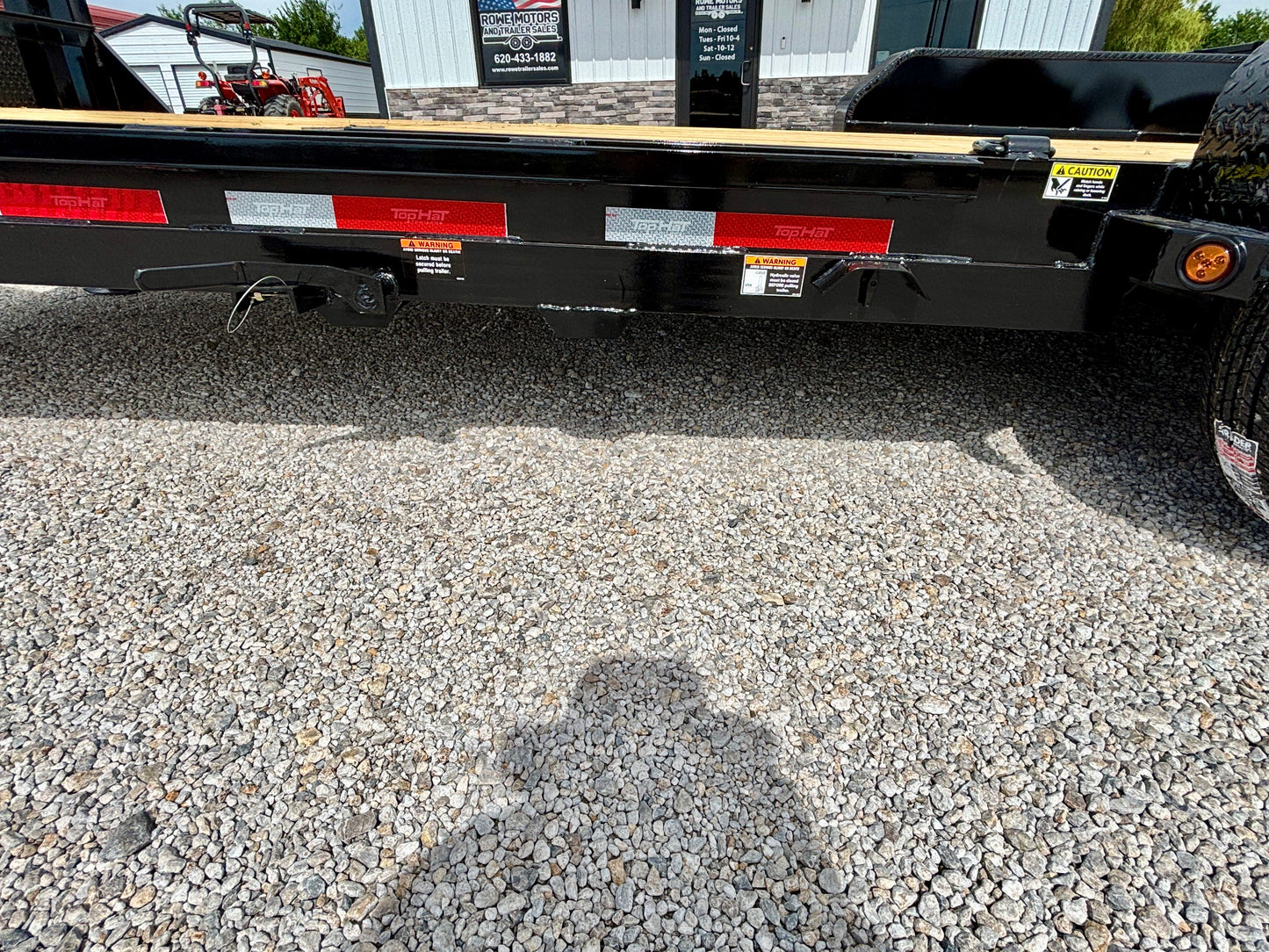 2026 Top Hat 22' 14K Gooseneck Tilt Trailer