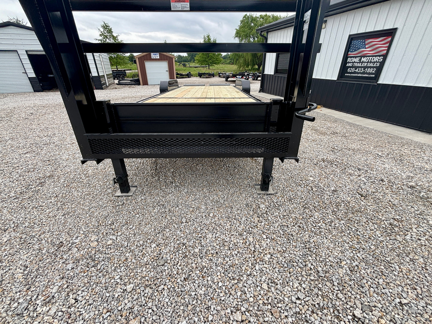 2026 B/R 24' 14K Gooseneck Equipment Trailer With Mega Ramps