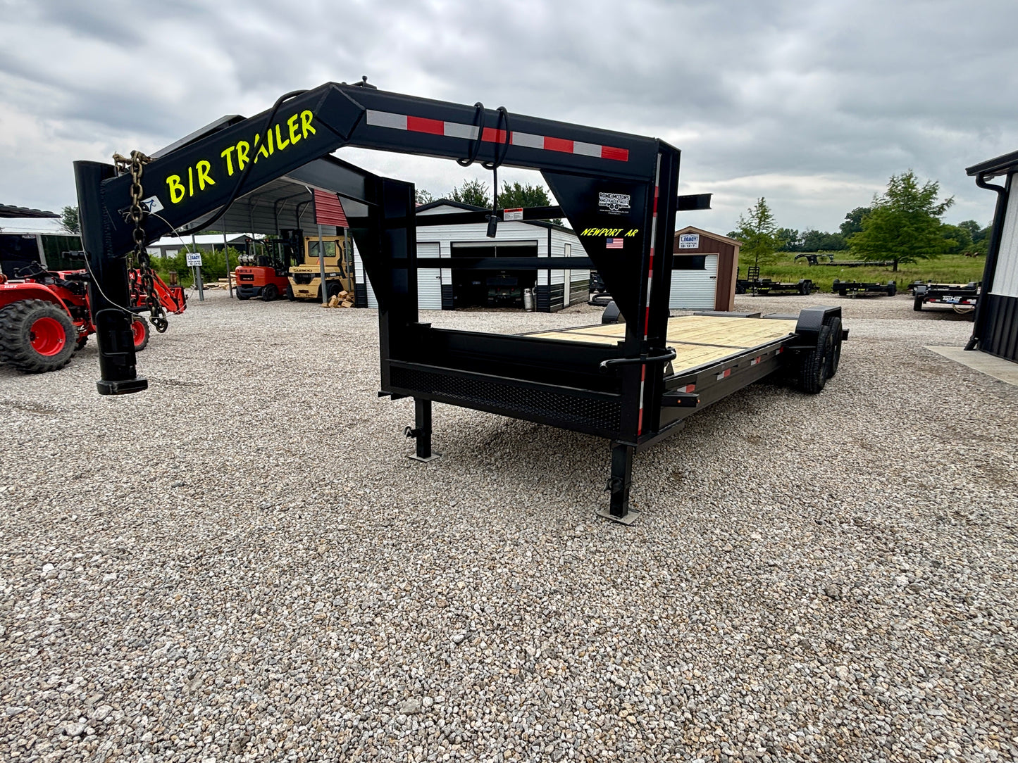 2026 B/R 24' 14K Gooseneck Equipment Trailer With Mega Ramps