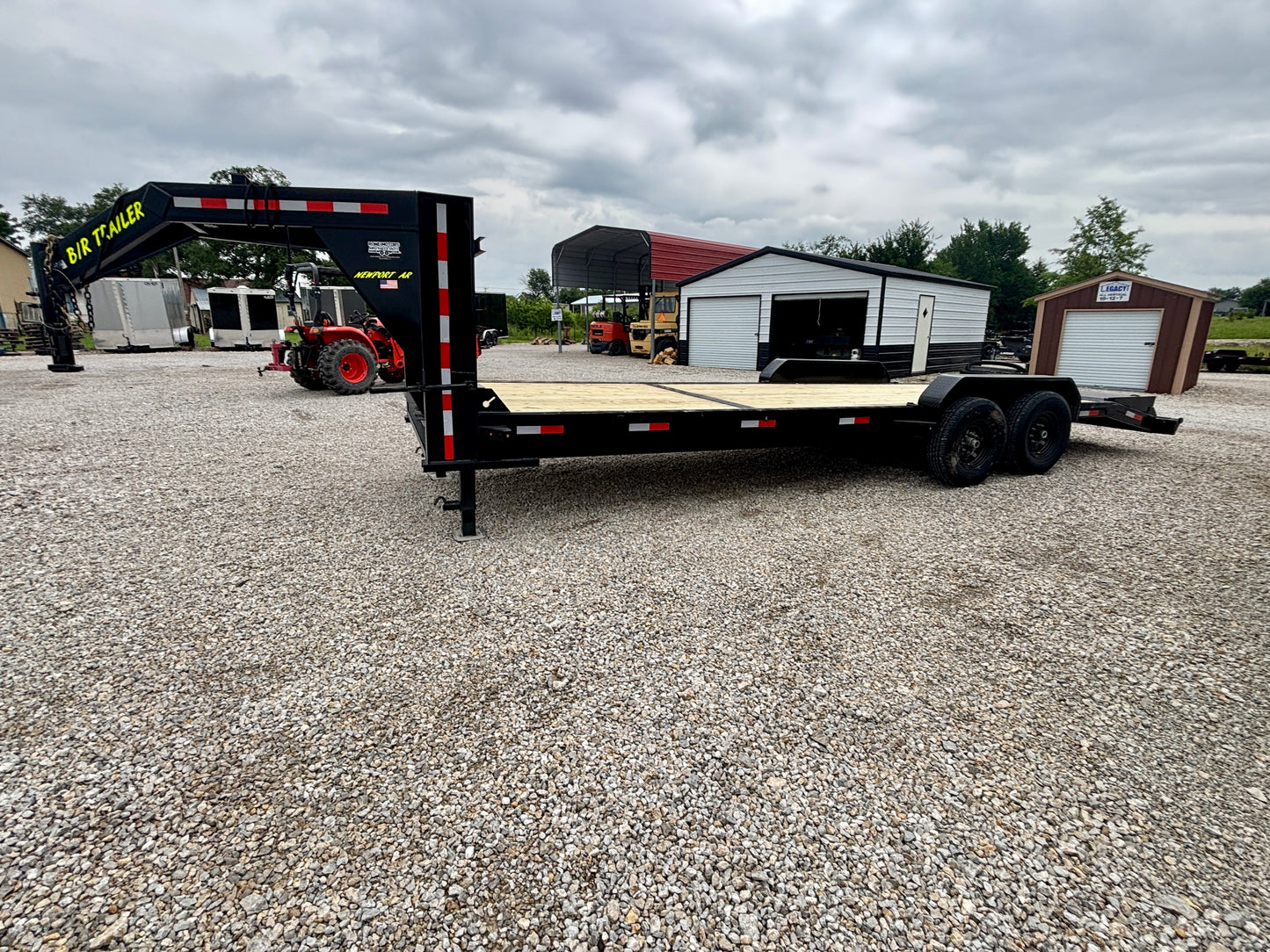 2026 B/R 24' 14K Gooseneck Equipment Trailer With Mega Ramps