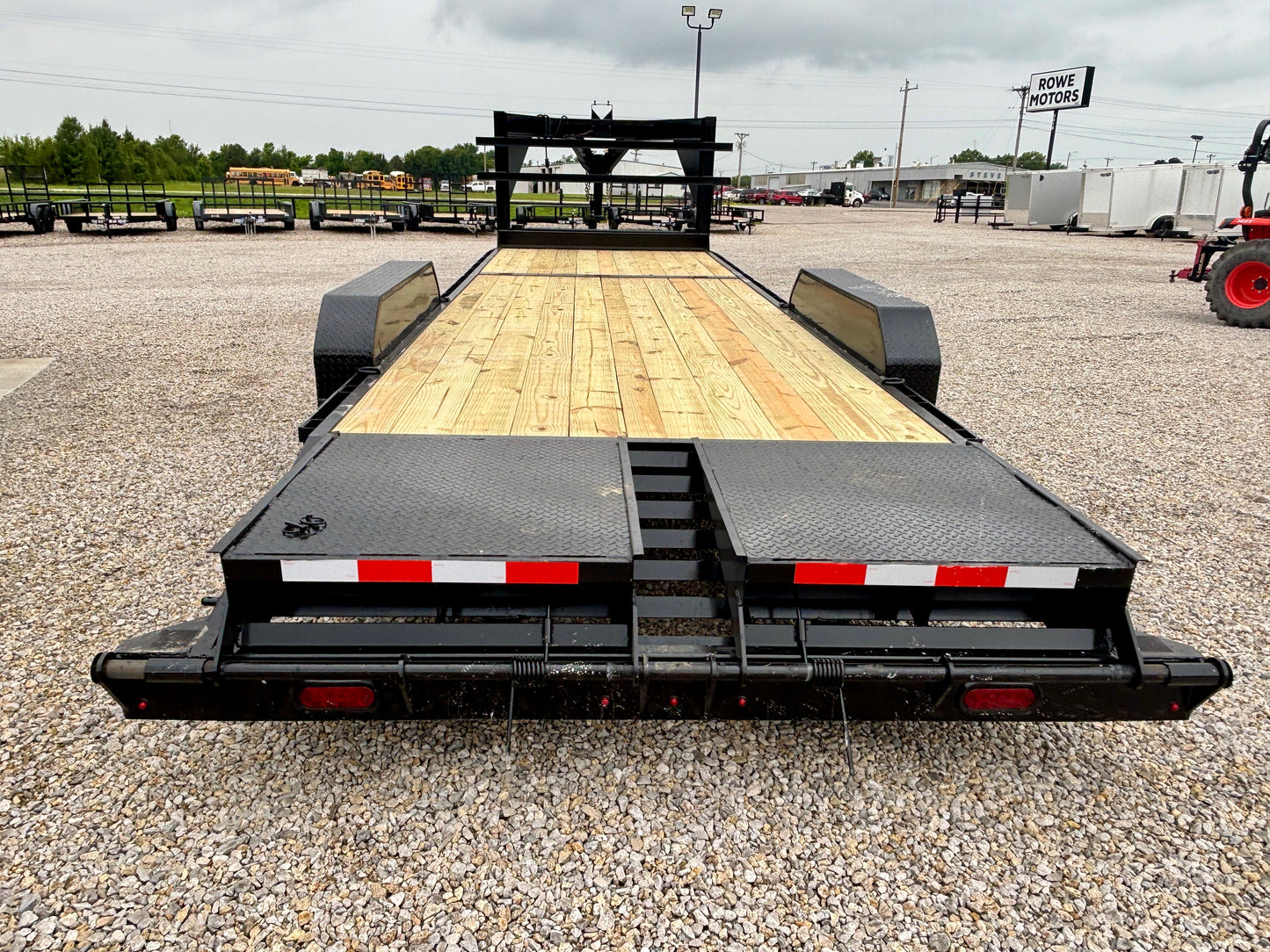 2026 B/R 24' 14K Gooseneck Equipment Trailer With Mega Ramps