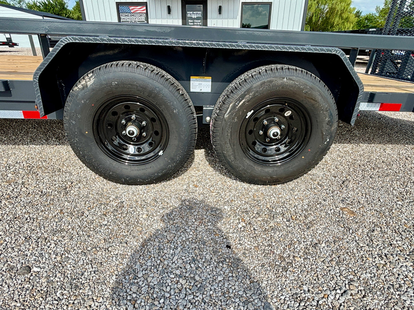 2027 Lamar 83" x 22' 10K Utility Trailer *Tube Top*