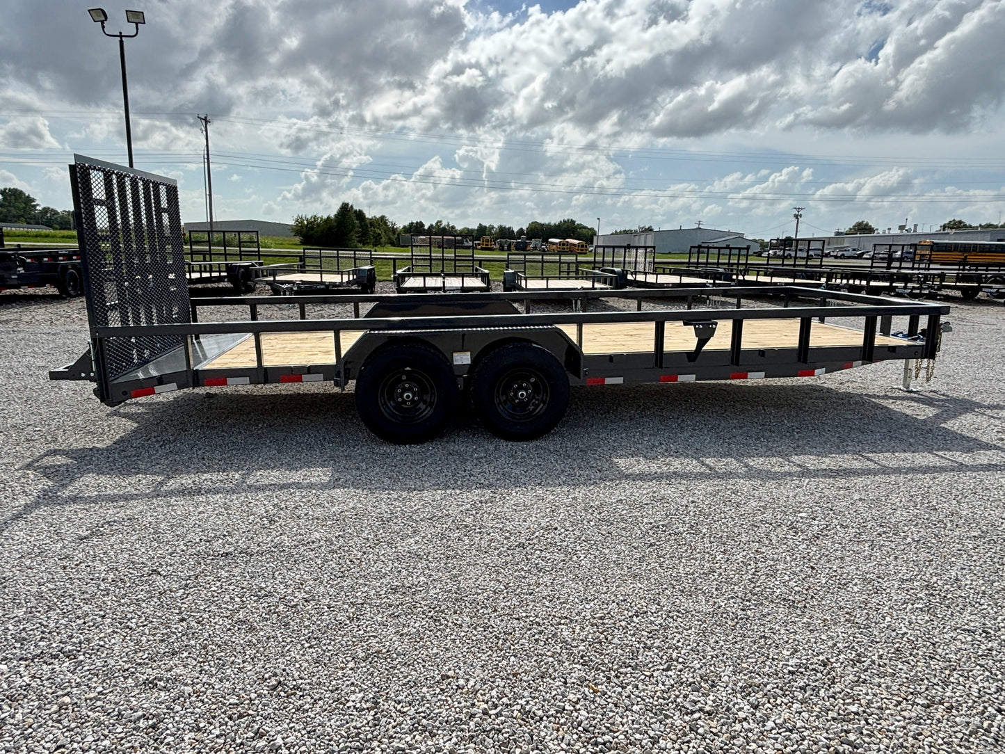 2027 Lamar 83" x 22' 10K Utility Trailer *Tube Top*