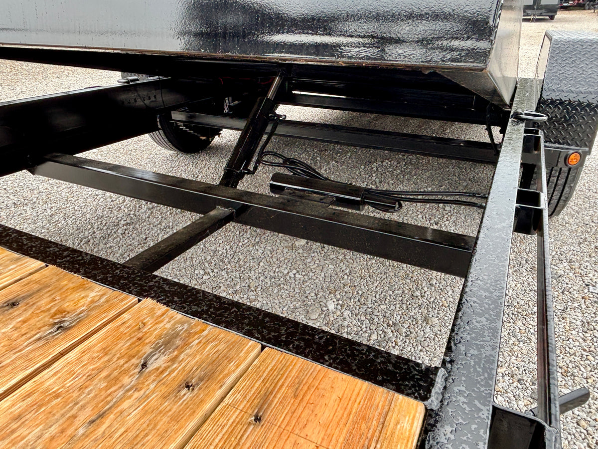 2026 Top Hat 24' 16K Gooseneck Tilt Trailer