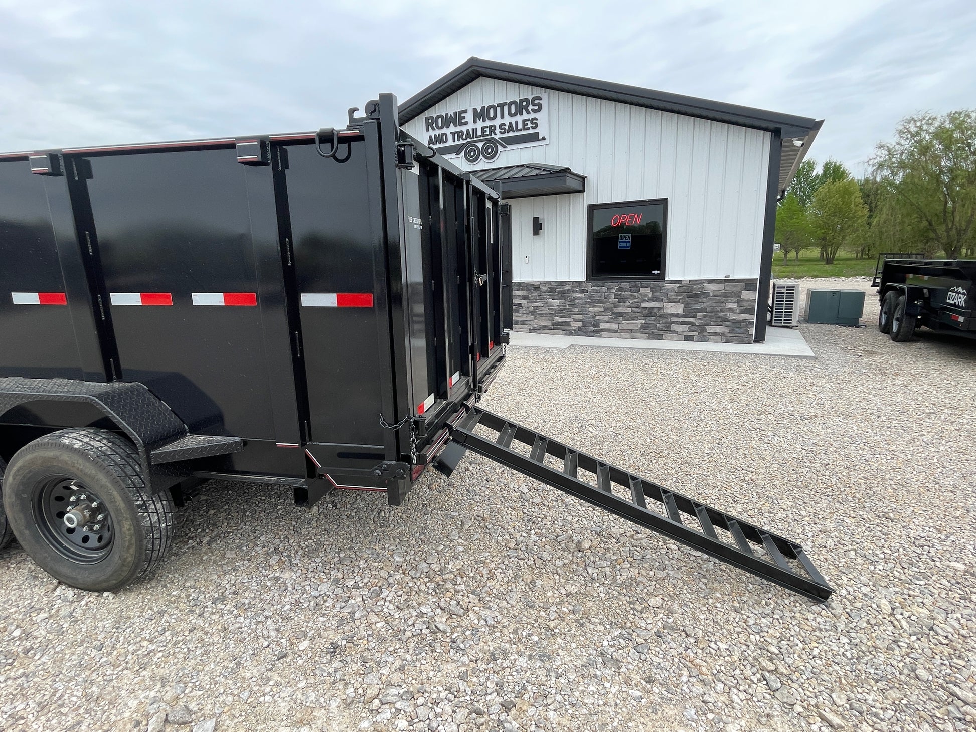 2024 Coffee Creek 16' 14K Dump Trailer with 4' Sides Side Ramp